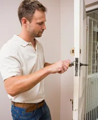 Englewood Locksmith Service Englewood, CO 303-357-7641 - comm-01